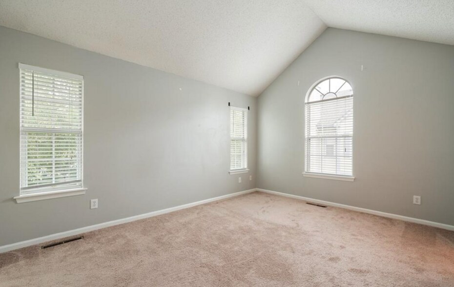 Building Photo - 4520 Shallowford Cir