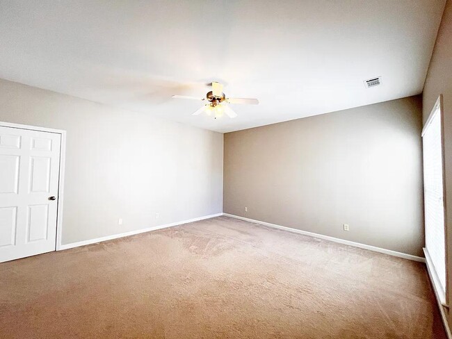 Building Photo - 107 Olde Towne Dr