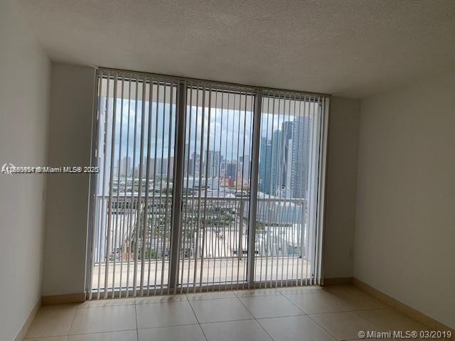 Building Photo - 1750 N Bayshore Dr