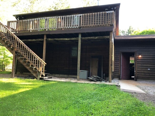 Building Photo - Extra Space, Extra Privacy, Extra Potential