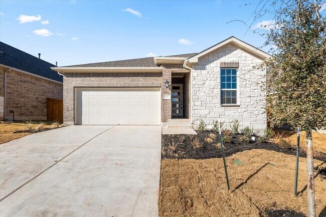 Building Photo - 133 Grn Knl Ln