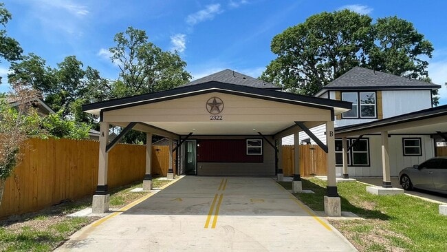 Primary Photo - Your Dream Home Awaits!