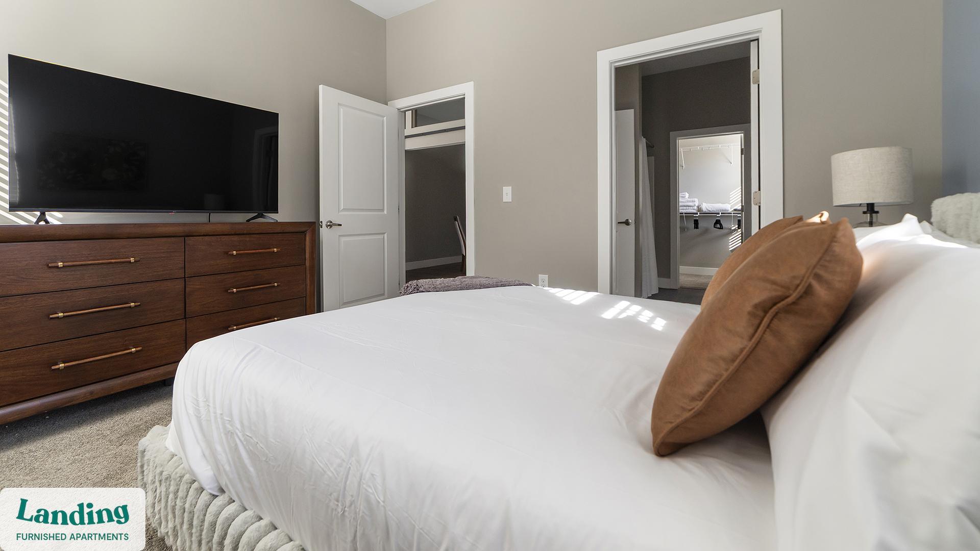 Building Photo - 41 E 9th Ave