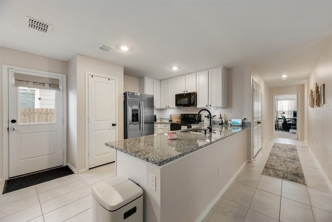 Building Photo - 123 Wheatgrass Ln