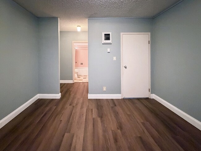 Building Photo - 1313 Lincoln St