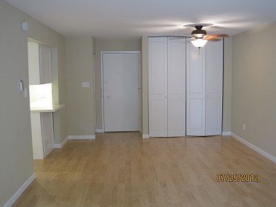 Building Photo - 2227 Canyon Blvd