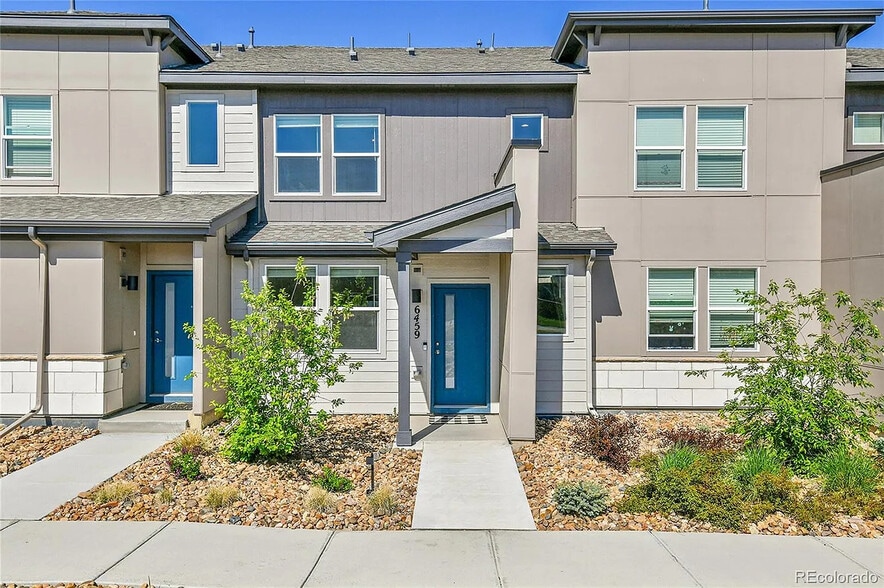 Primary Photo - 6459 N Dunkirk St