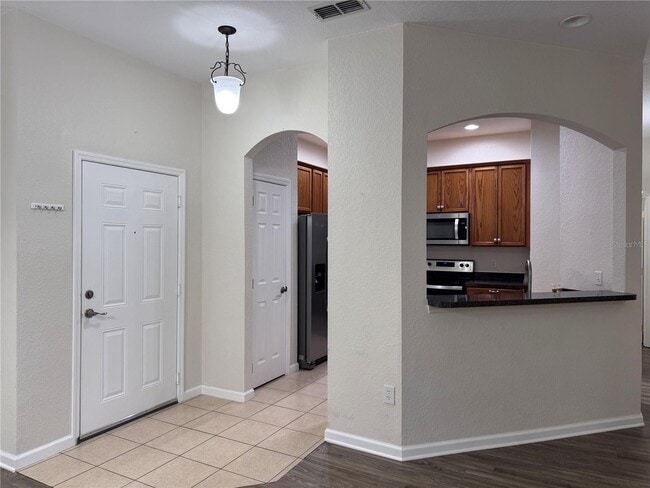 Building Photo - 3001 Greystone Loop