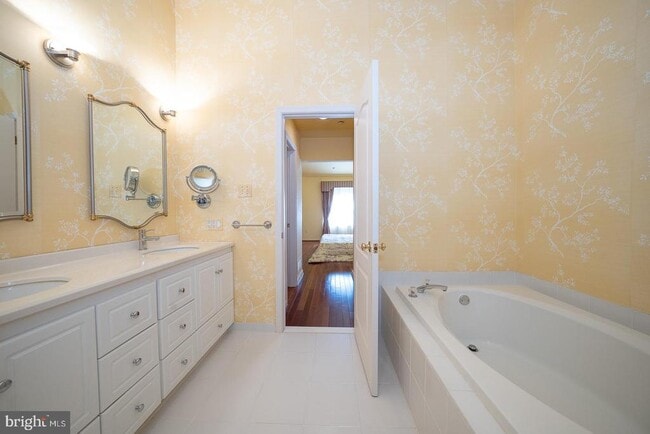 Building Photo - 234 Lookout Pl