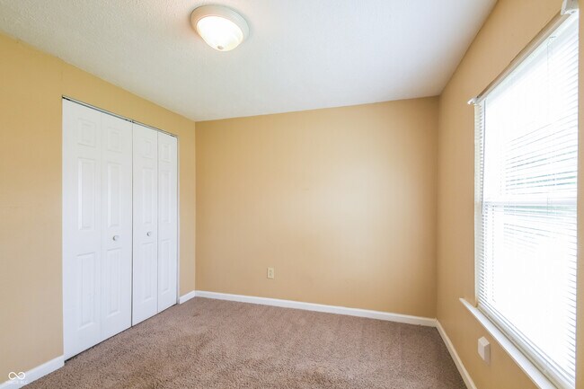 Building Photo - 8313 Castle Farms Rd