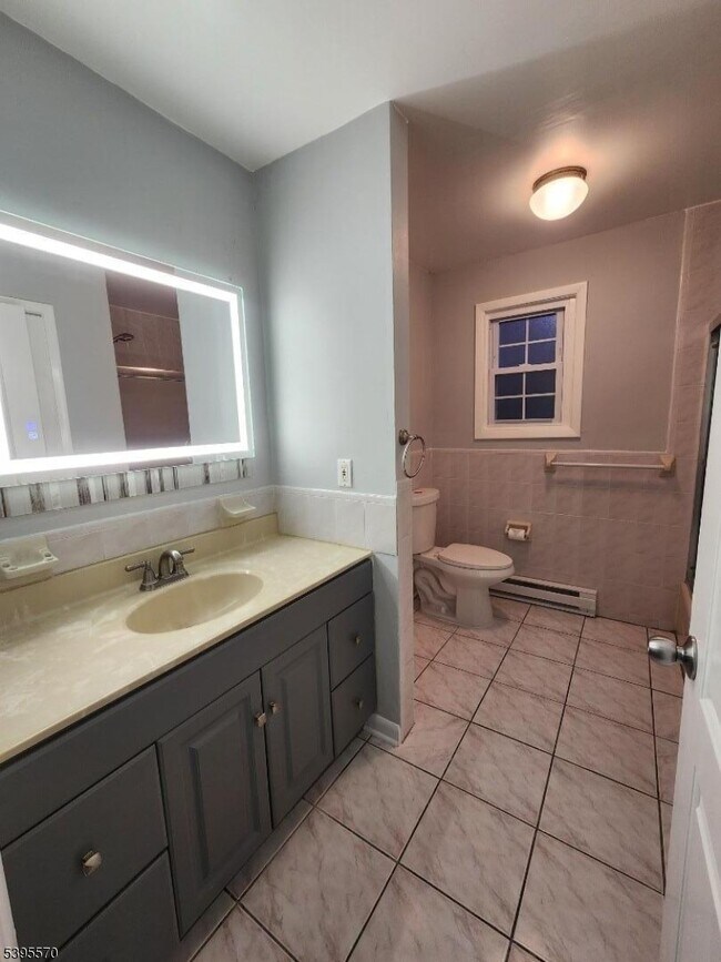 Building Photo - 332 Richard Mine Rd