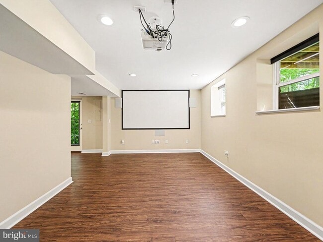 Building Photo - 9811 Catharpin Rd