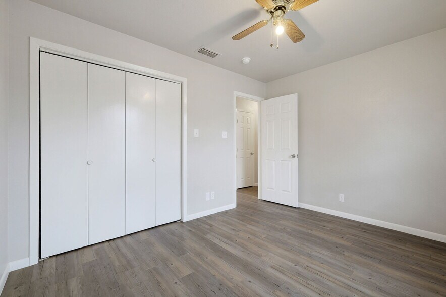 Building Photo - 608 Uland St