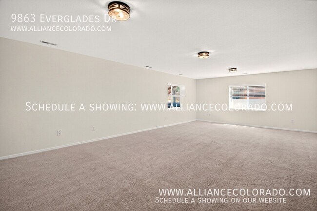 Building Photo - 9863 Everglades Dr