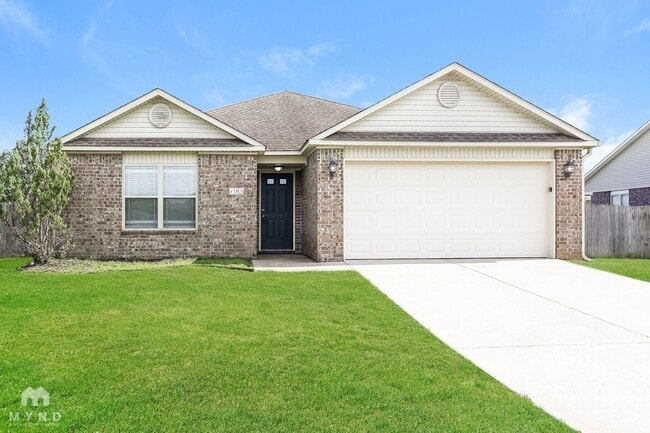 Building Photo - 155 Harvick Cir