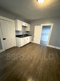 Building Photo - 408 Gray Ave