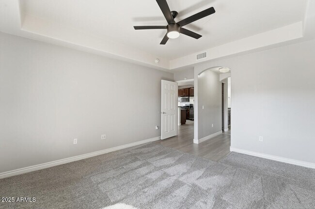 Building Photo - 5350 E Deer Valley Dr