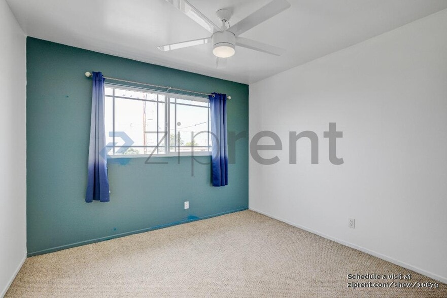 Building Photo - Unit
