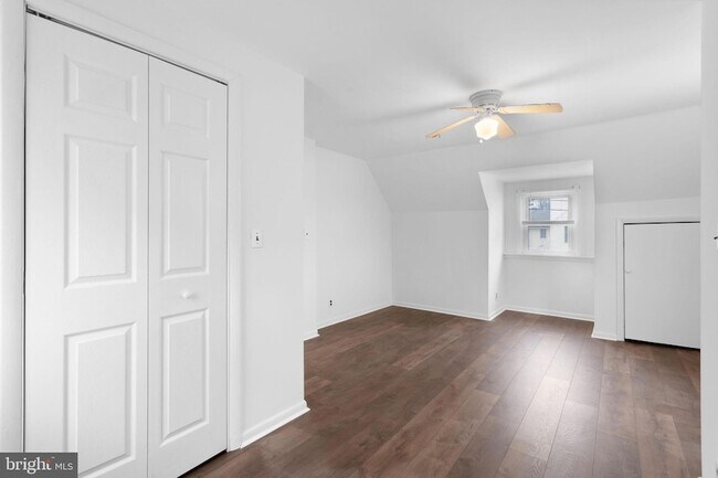 Building Photo - 950 Central Ave