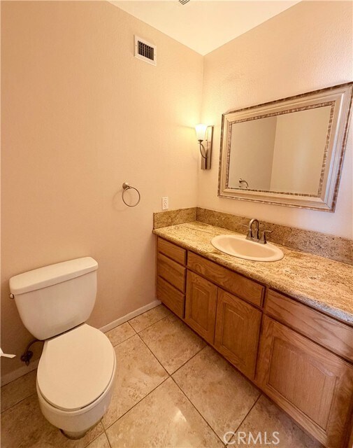 Building Photo - 600 W 9th St