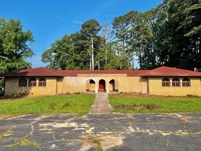 Building Photo - 12610 Providence Rd