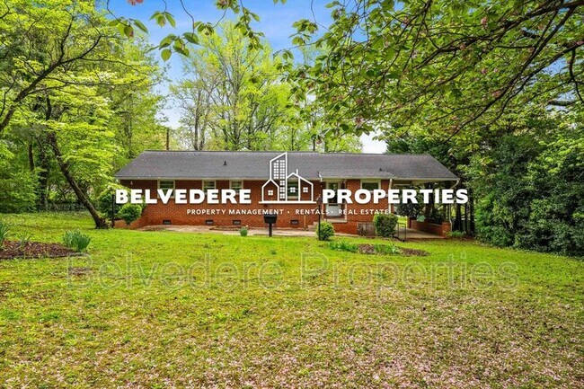 Building Photo - 2203 Oak Hill Dr