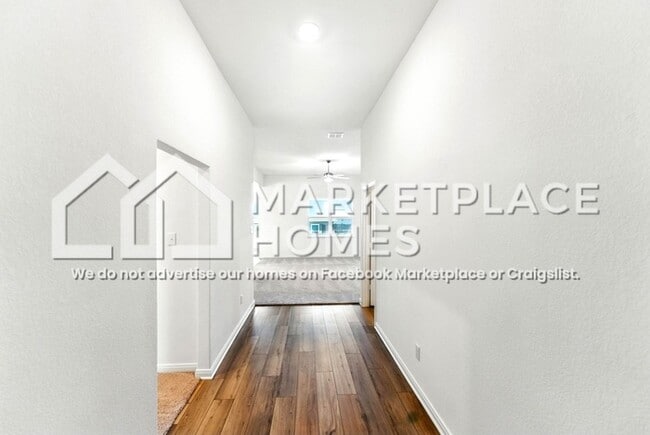 Building Photo - 1151 Amy Dr