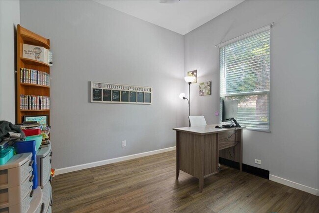 Building Photo - 306 Songwood Dr