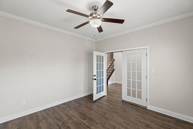 Building Photo - Gorgeous Home Offering Over 3000 HSF!