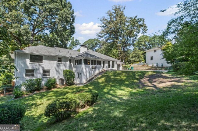Building Photo - 460 Riverside Pkwy