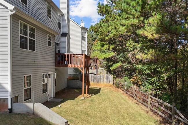 Building Photo - 3751 Roxfield Dr NE