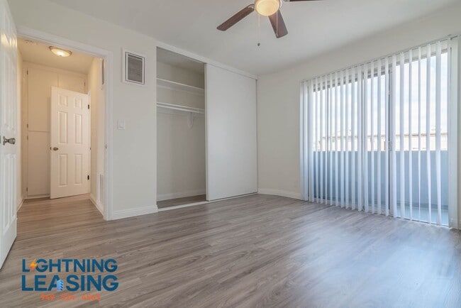 Building Photo - 11623 Sylvan St