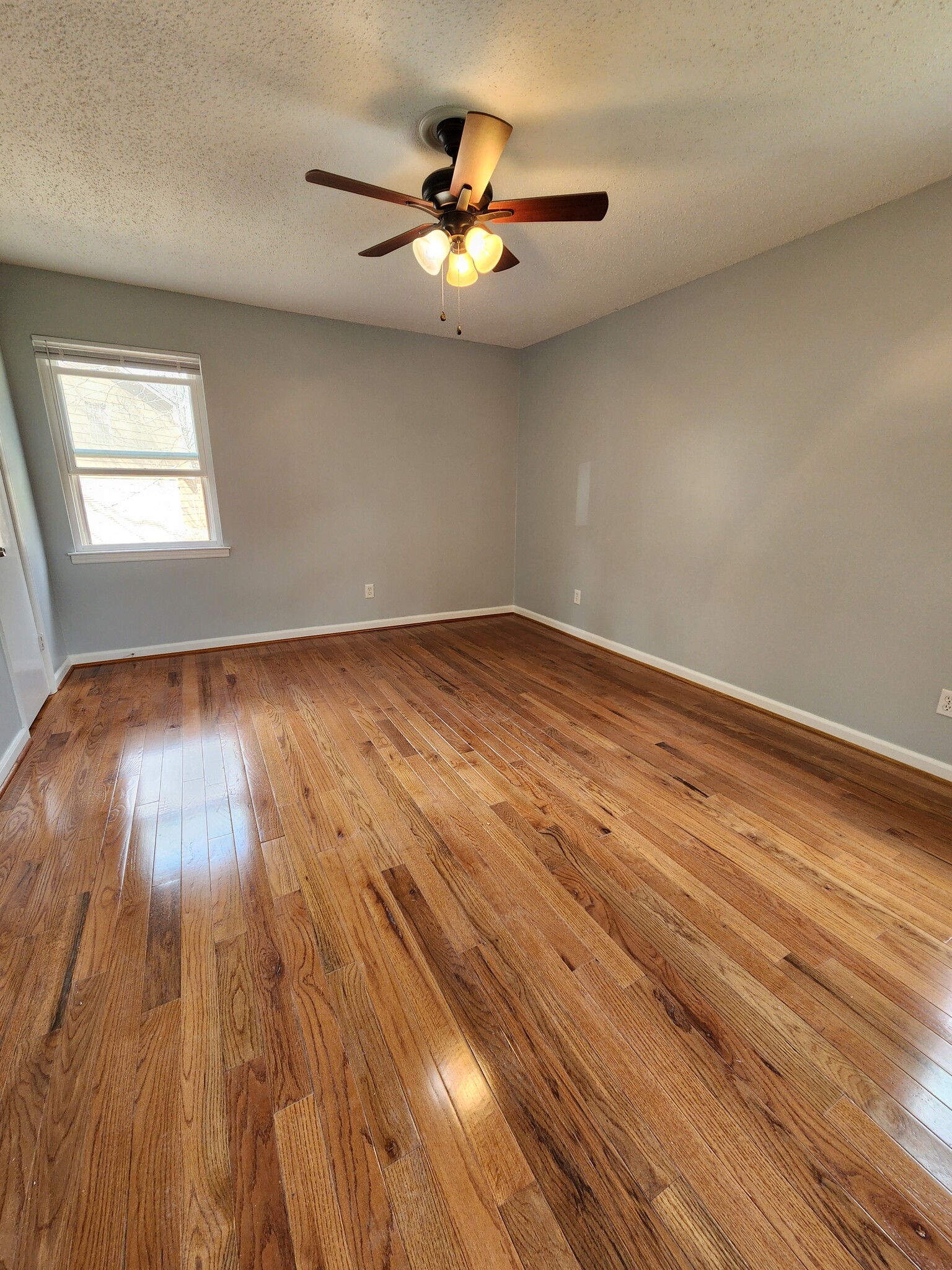 Master Bedroom - 1230 Dunham Ln