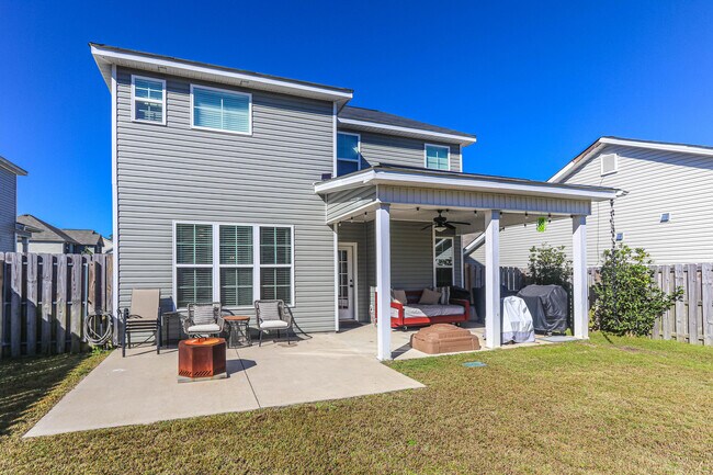 Building Photo - 550 Jensen Ln