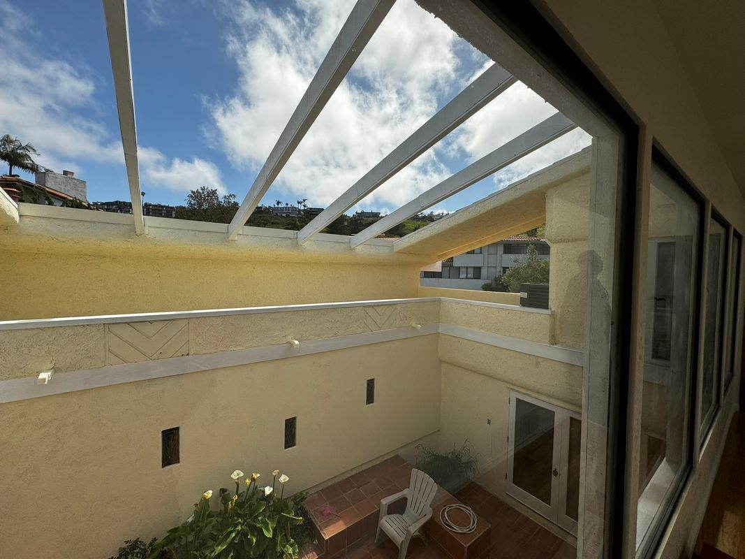 Building Photo - 1213 Via Zumaya