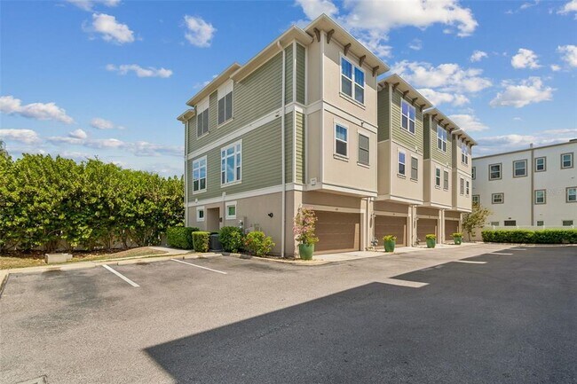 Building Photo - 426 S Lincoln Ave