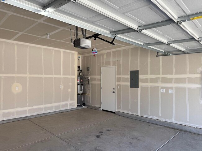 Building Photo - 3040 Red Canard Wy