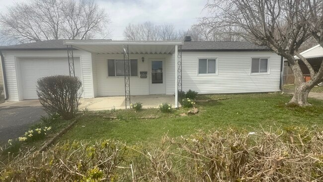 Building Photo - 1113 Rossiter Dr