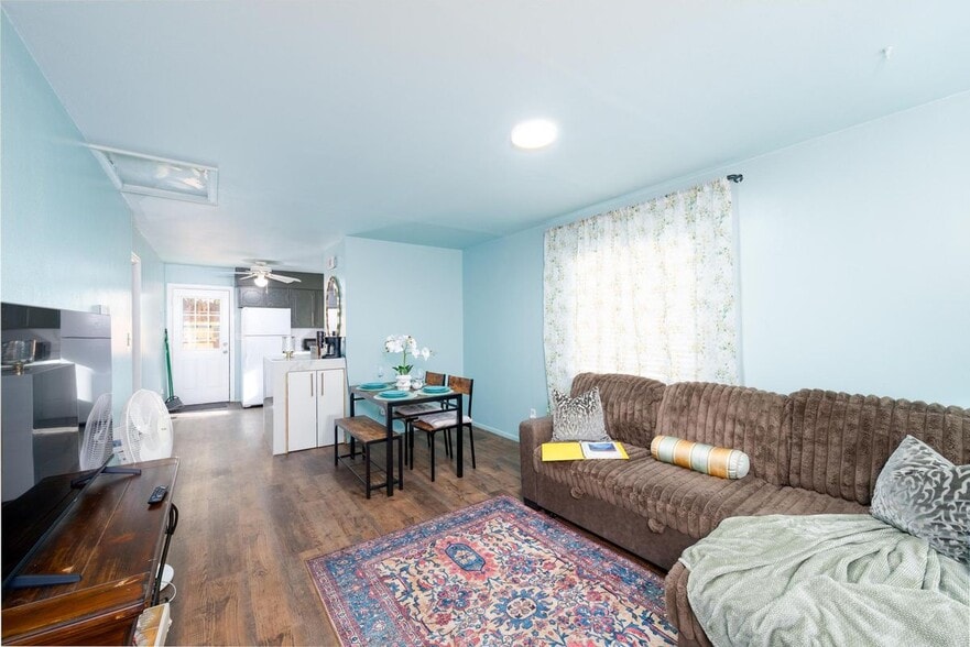 Building Photo - 1528 Boulder St