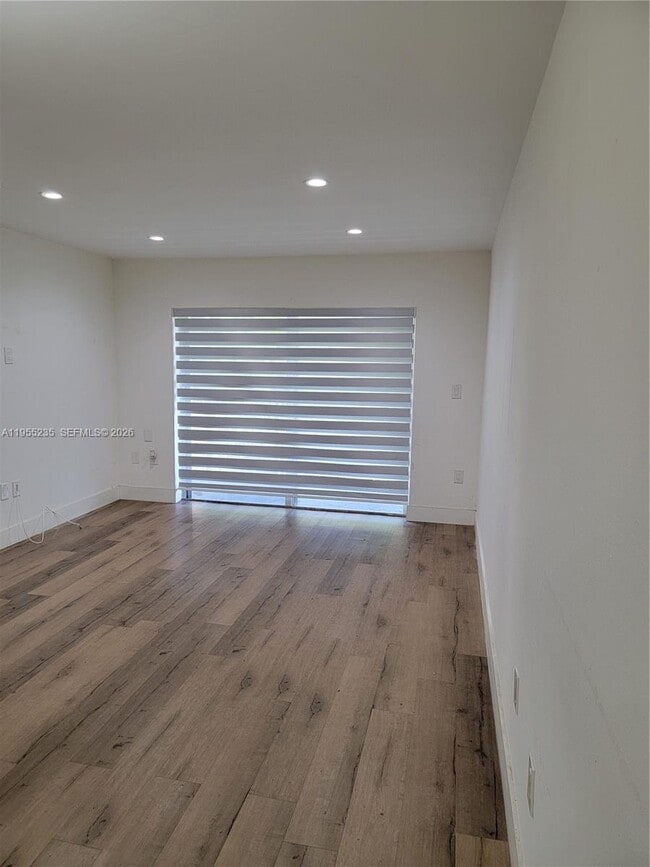 Building Photo - 5112 NW 79th Ave