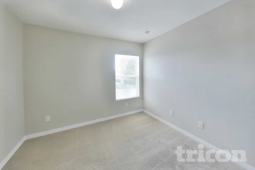 Building Photo - 1708 Portcastle Cir