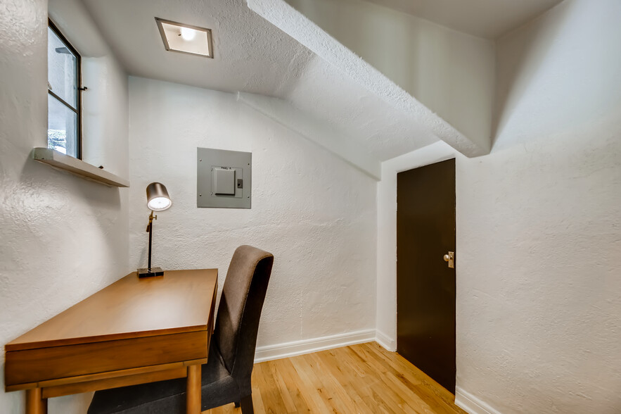 Building Photo - 806 Bouldin Ave