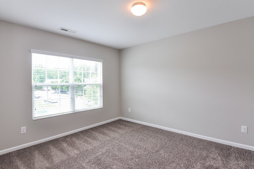 Building Photo - 3701 Amistad Ln