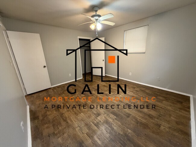 Building Photo - 8 Del Mar Cir