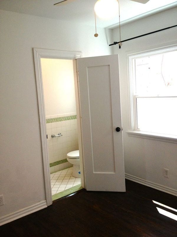 Building Photo - 1629 Rendall Pl