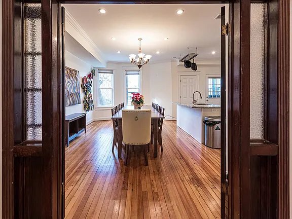 Building Photo - 1008 8th St NE