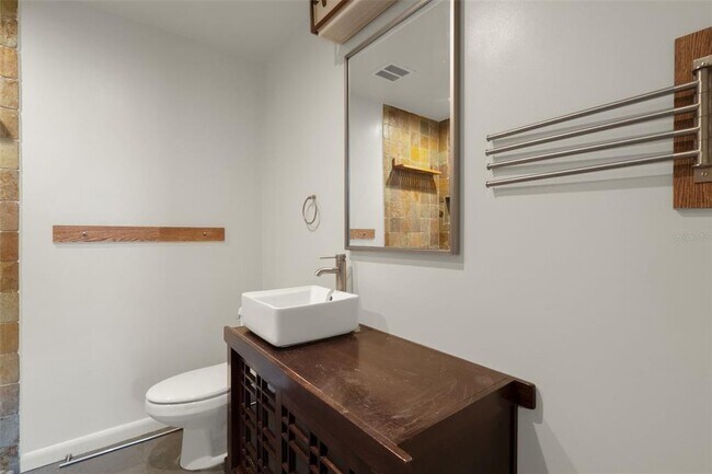 Building Photo - 3345 Lila Dr