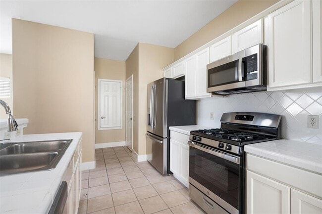 Building Photo - 5909 Signal Point