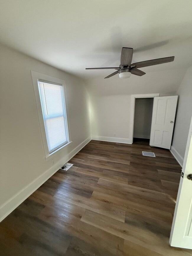 Building Photo - 1023 S 25th St