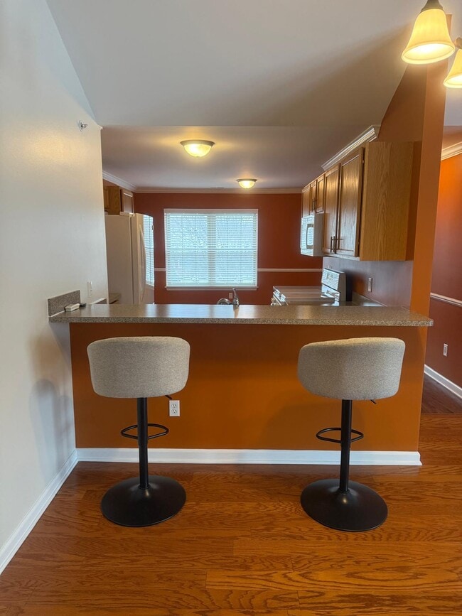 Building Photo - 7438 Lacy Dr